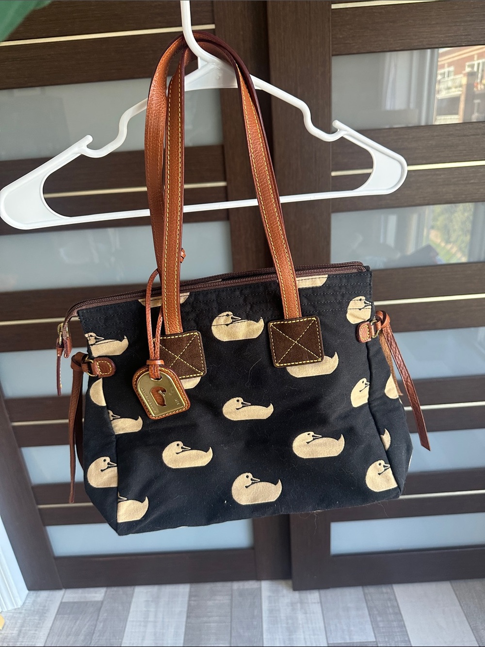 Dooney & Bourke purse